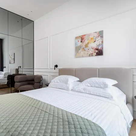 Mariva 1-3 Apartmán *