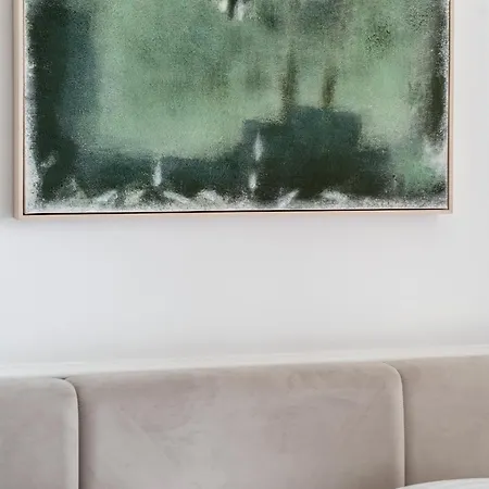 Mariva 1-3 Apartmán *