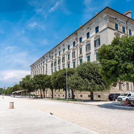 Mariva 1-3 Apartmán